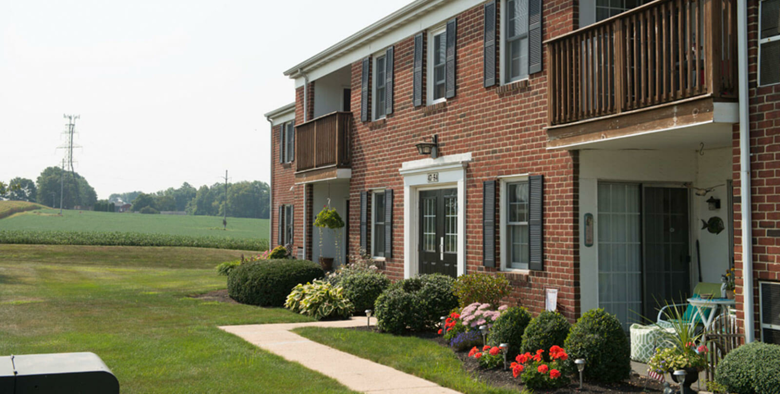 Contact Willow Woods Apartments & Townhomes